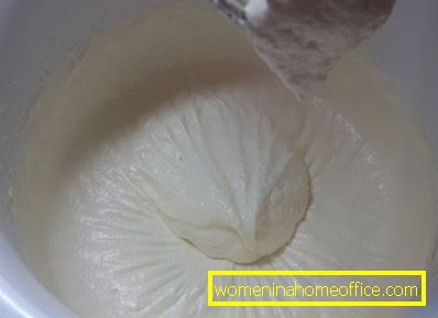 Како направити крему за кондензовано млеко и маслац?